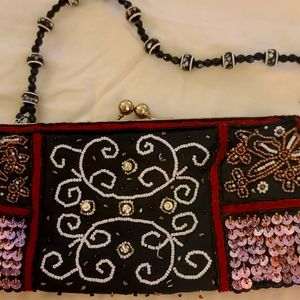 BEAUTIFUL VINTAGE BEADED BAG/PURSE